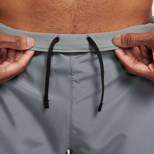 Shorts Herren Nike Dri-Fit Challenger 7" Brief-Lined smoke grey/smoke grey/black