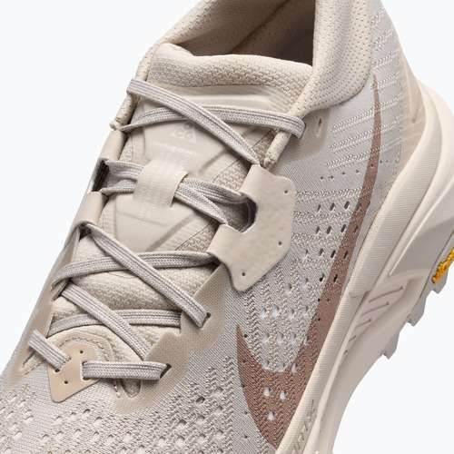 Laufschuhe für Damen Nike ACG Zegama cream ii/light orewood brown/diffused taupe