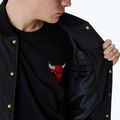 Herren New Era NBA Script BP Bomber Chicago Bulls Jacke schwarz 7