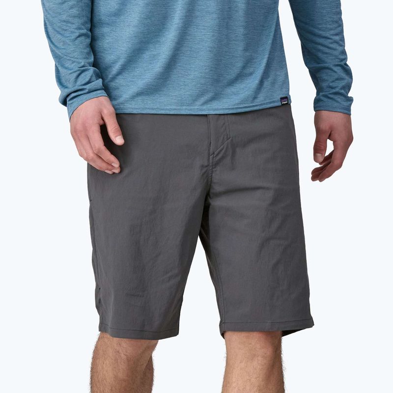 Herren-Trekking-Shorts Patagonia Quandary forge grey 3