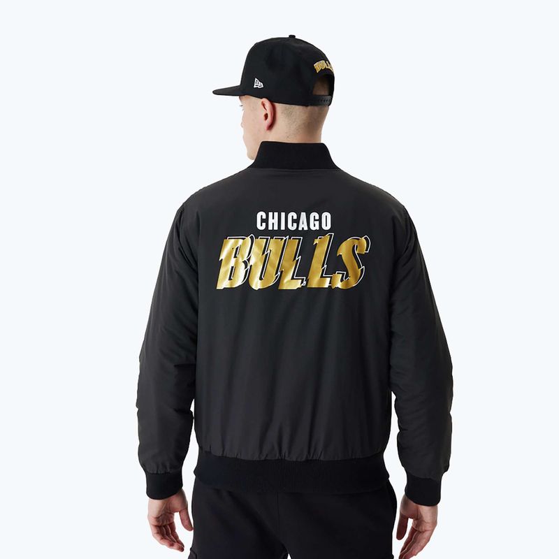 Herren New Era NBA Script BP Bomber Chicago Bulls Jacke schwarz 2