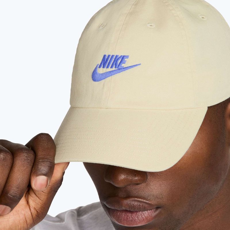 Basecap Nike Club Unstructured Futura Wash light khaki/sapphire 8