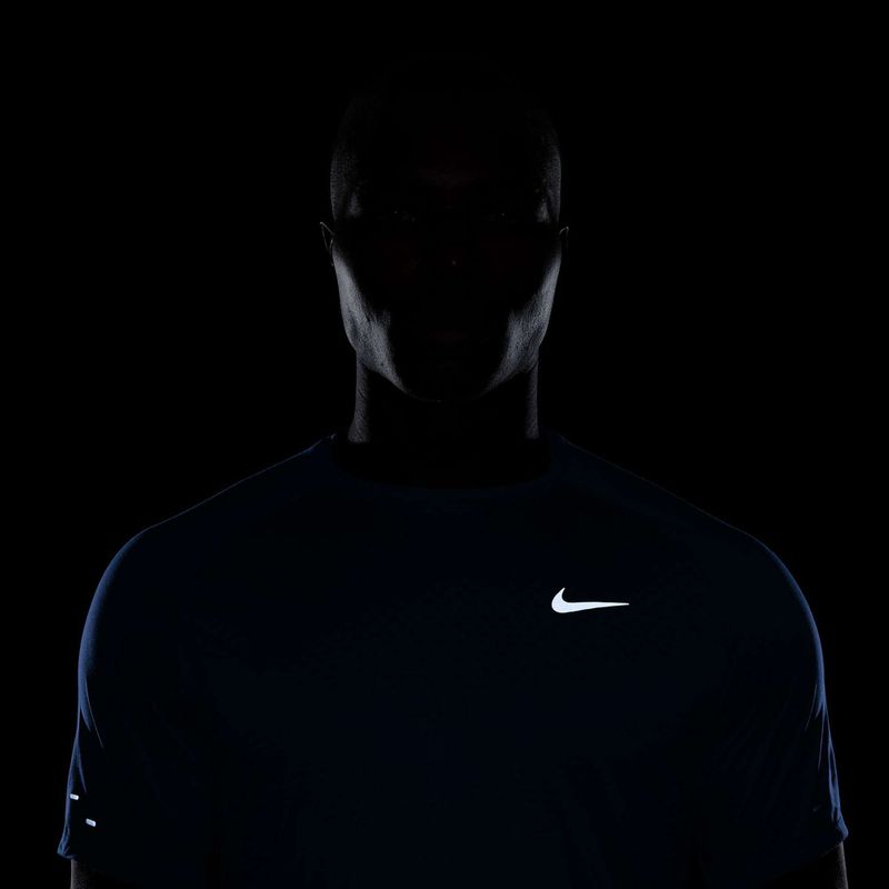 Laufshirt für Herren Nike Stride ADV royal pulse 4
