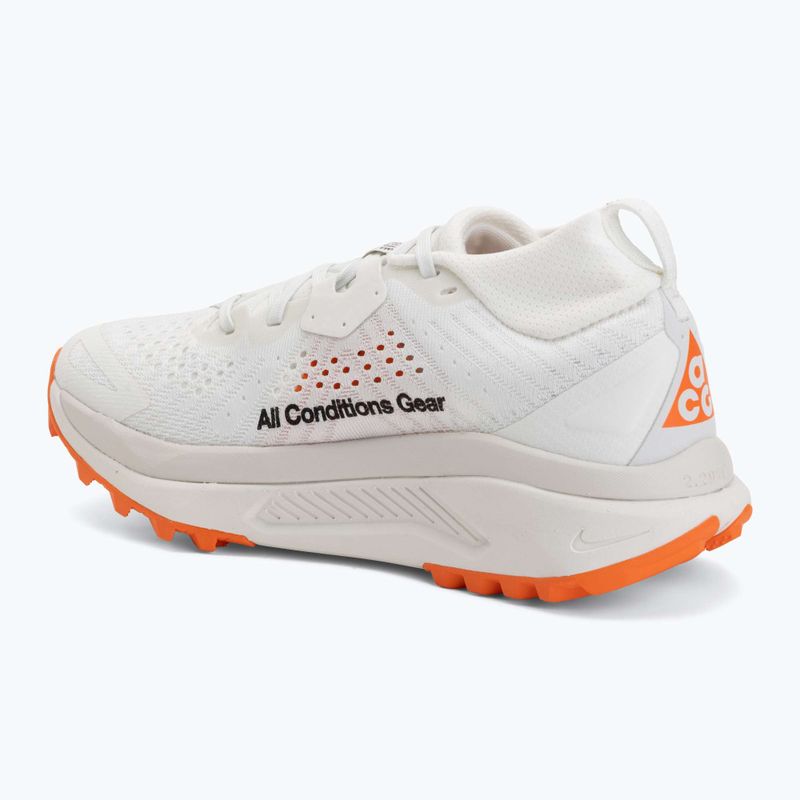 Laufschuhe für Damen Nike ACG Zegama summit white/phantom/safety orange/black 3