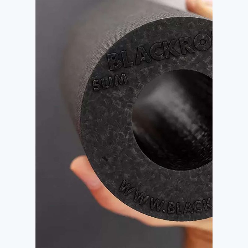 BLACKROLL Schlanker schwarzer Massageroller 2